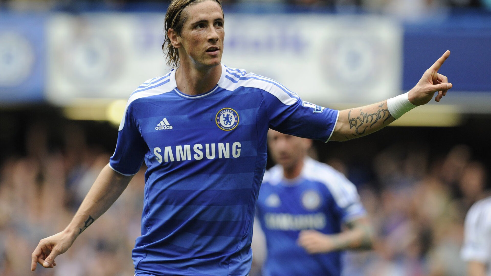 “英超领先球队连胜不断，目标直指冠军”，英超最强联赛